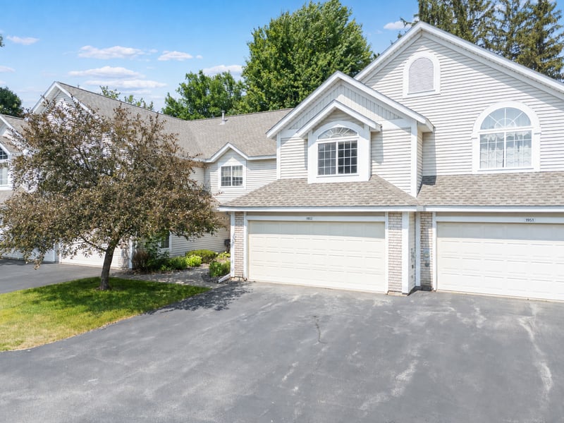 1953 Waterford Pl SW, Rochester, MN 55902