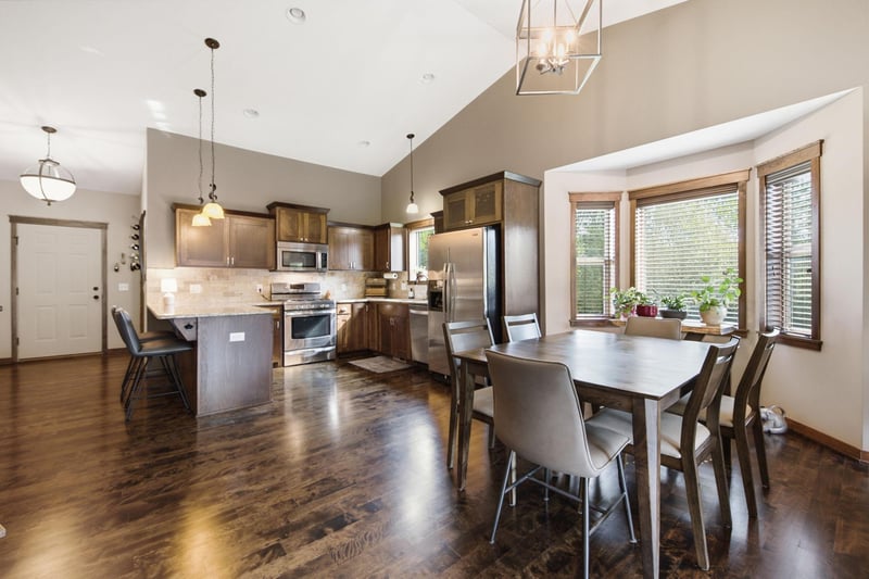 1501 Comstock Ln N, Plymouth, MN 55447