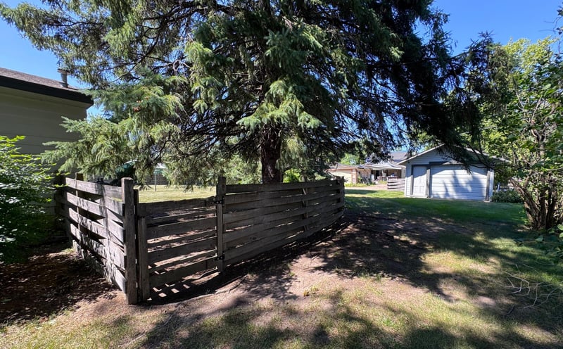 410 1st St NW, Aitkin, MN 56431