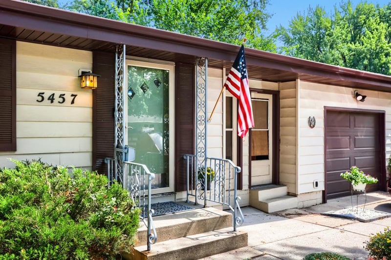 5457 Horizon Dr NE, Fridley, MN 55421