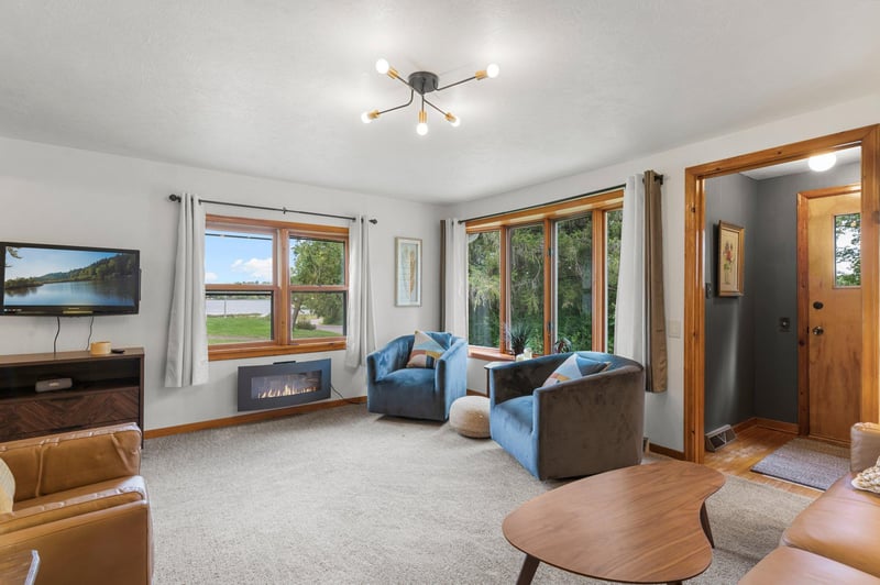 1262 5th Ave, Cumberland, WI 54829