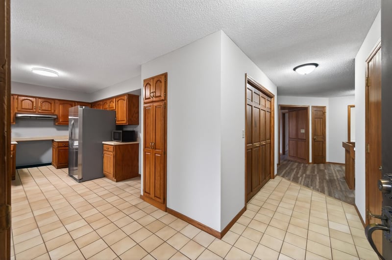 11245 57th Ave N, Plymouth, MN 55442