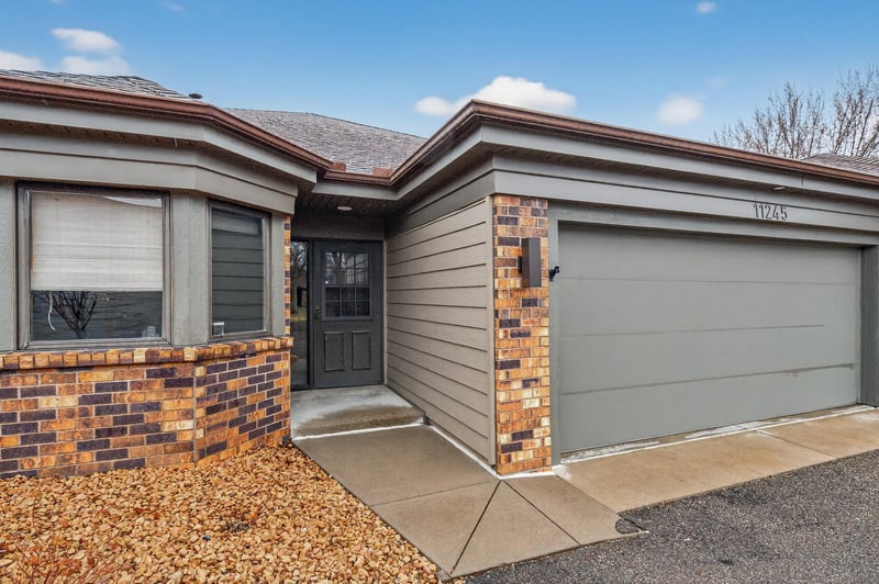 11245 57th Ave N, Plymouth, MN 55442