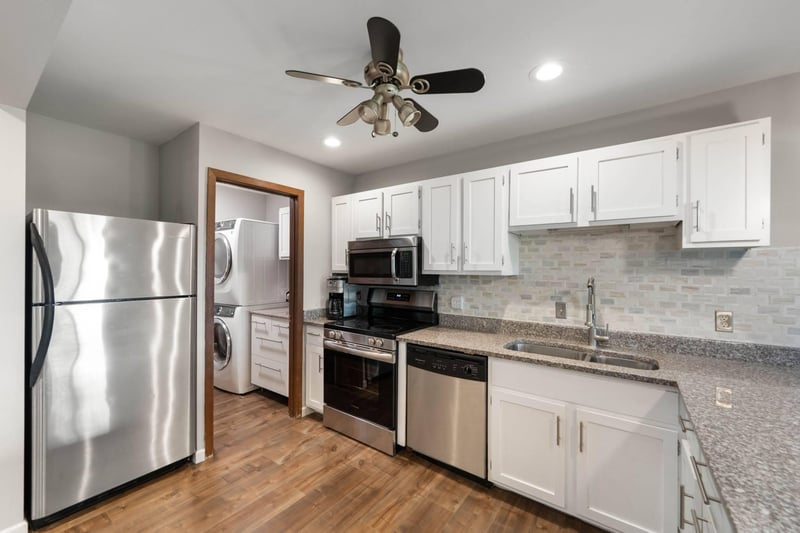 5697 Green Circle Dr #315, Hopkins, MN 55343
