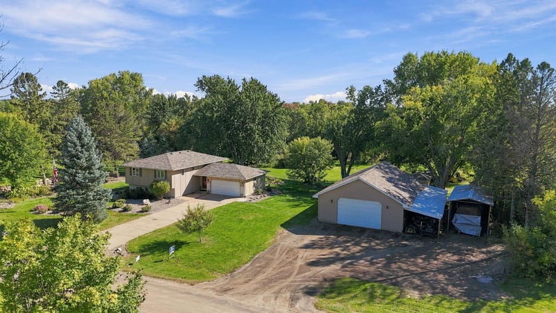 20290 Enfield Ct N, Forest Lake, MN 55025