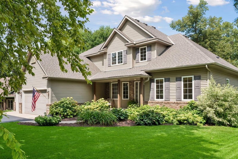 2240 Thrushwood Cir, Victoria, MN 55386