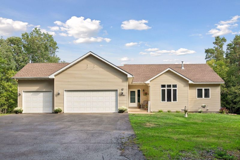 13185 Island View Dr NW, Elk River, MN 55330