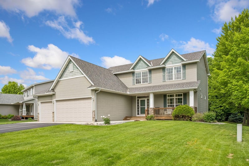 680 Kayla Ln, Hanover, MN 55341