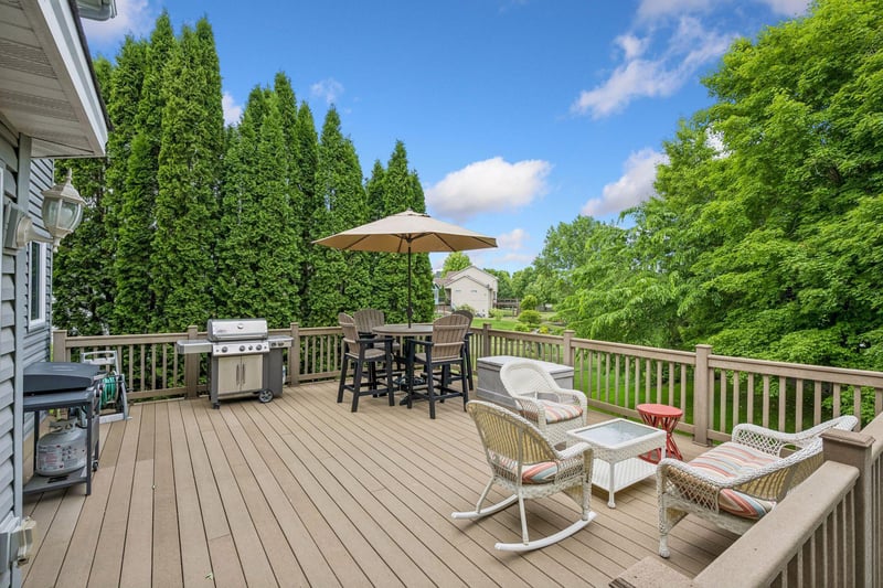 680 Kayla Ln, Hanover, MN 55341