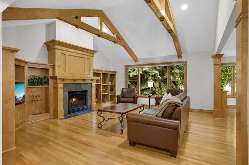 10589 Water Lily Ln, Woodbury, MN 55129
