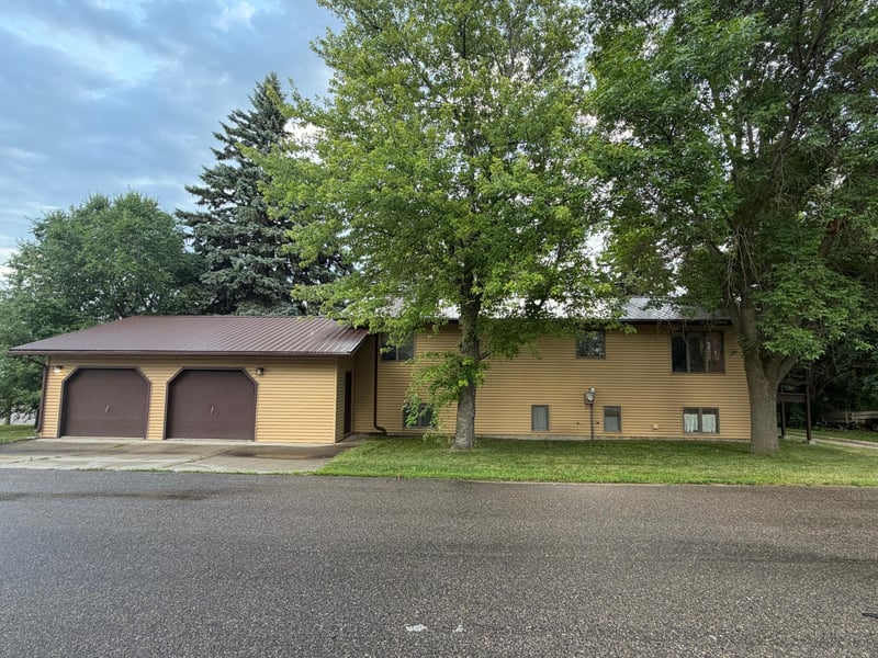 201 Birch Ave, Ashby, MN 56309