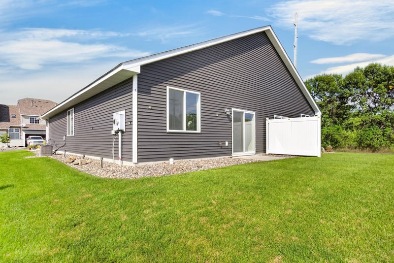 230 11th Ave S, Princeton, MN 55371