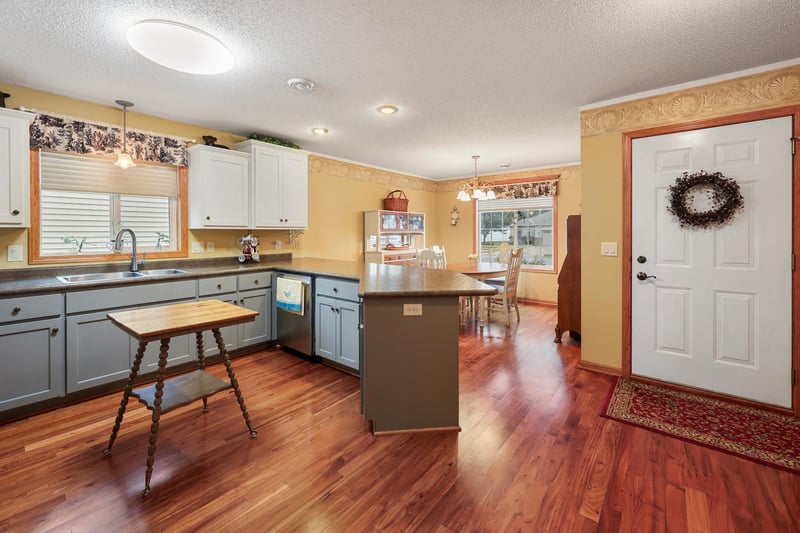 4128 6th St S, Saint Cloud, MN 56301