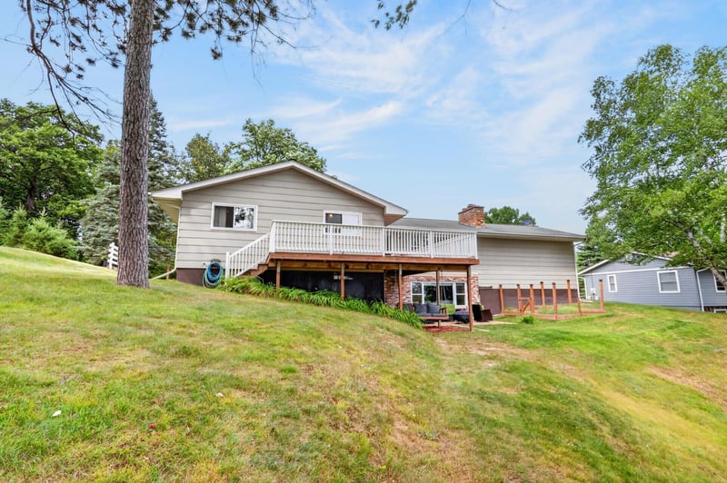 512 Hale Lake Ln, Grand Rapids, MN 55744