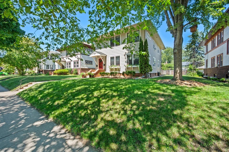 1887 Saint Clair Ave, Saint Paul, MN 55105