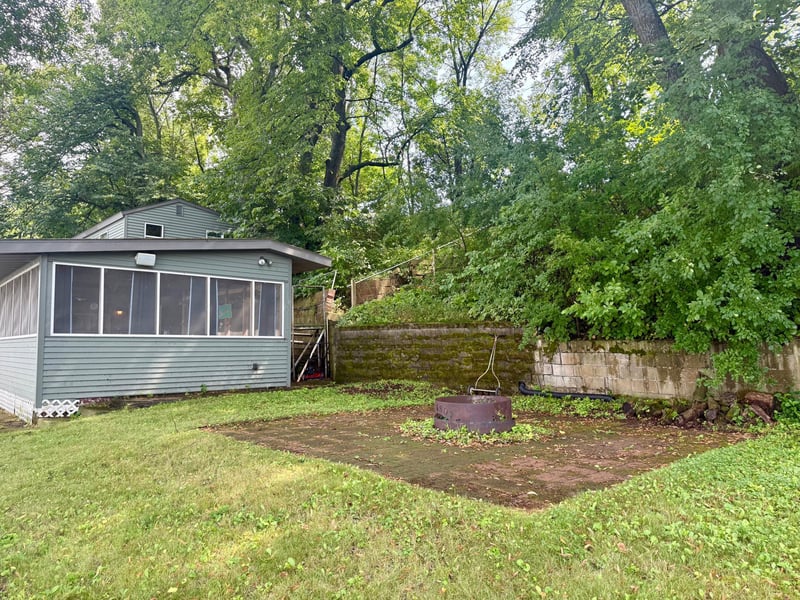 128 Wheaton Dr, Madison Lake, MN 56063