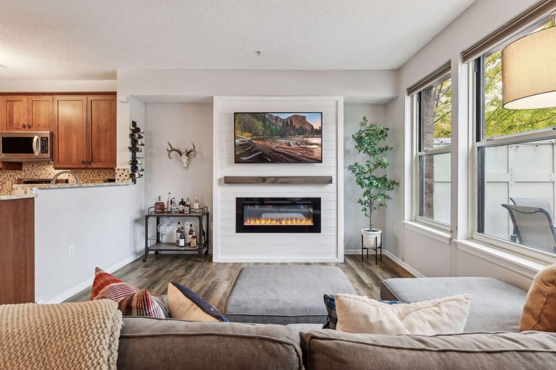 580 N 2nd St #104, Minneapolis, MN 55401
