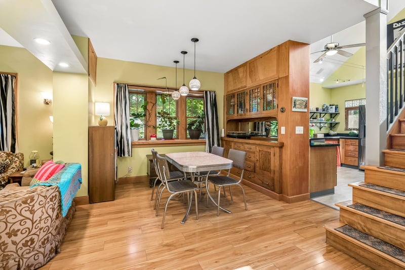 2701 17th Ave S, Minneapolis, MN 55407