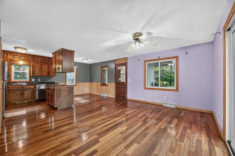 49146 Amble Ave, Stanchfield, MN 55080