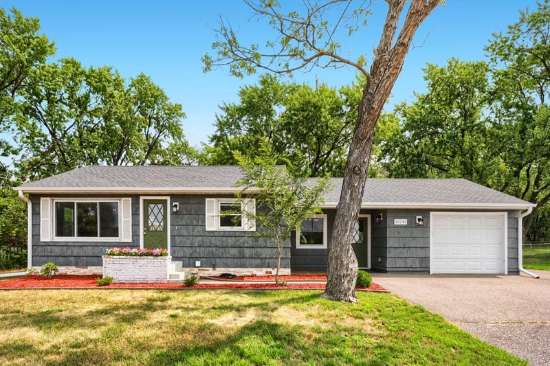 10241 Foley Blvd NW, Coon Rapids, MN 55448