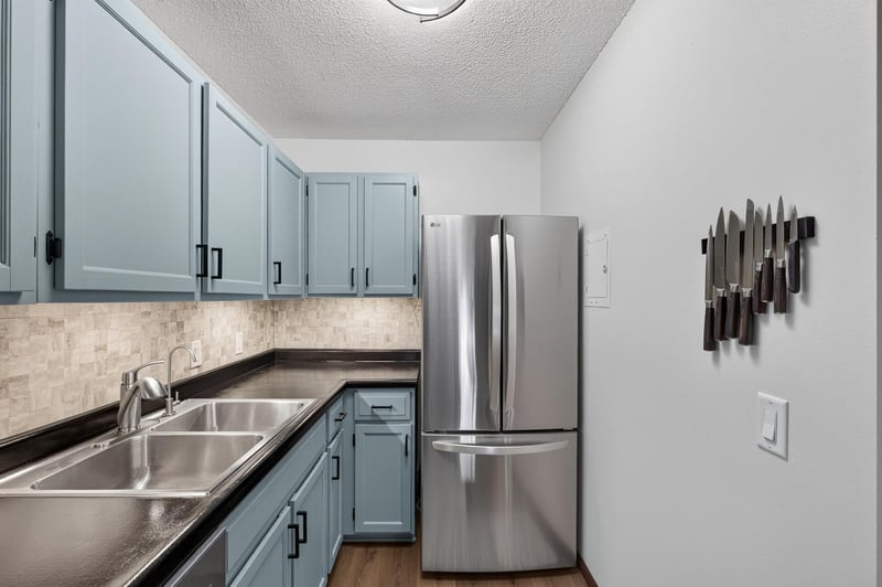 10311 Cedar Lake Rd #313, Minnetonka, MN 55305