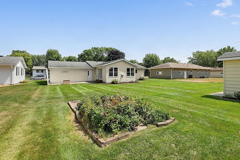 523 6th Ave N, Cold Spring, MN 56320