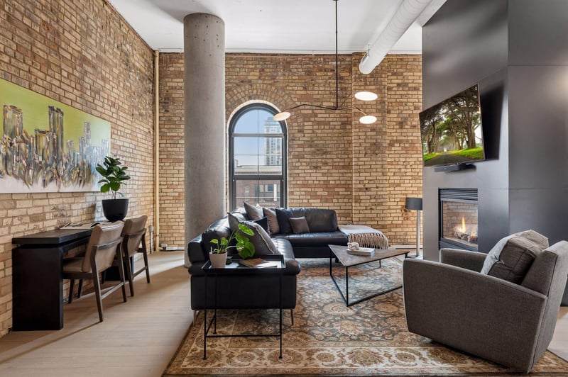 750 S 2nd St #404, Minneapolis, MN 55401
