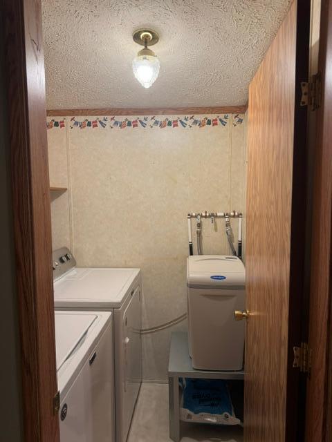 1623 Hall St, Shoreview, MN 55126