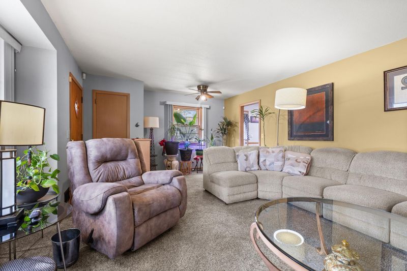 6701 Regent Ave N, Brooklyn Center, MN 55429