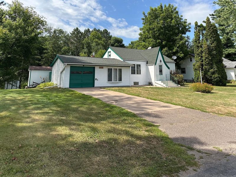 319 Pine St S, Onamia, MN 56359