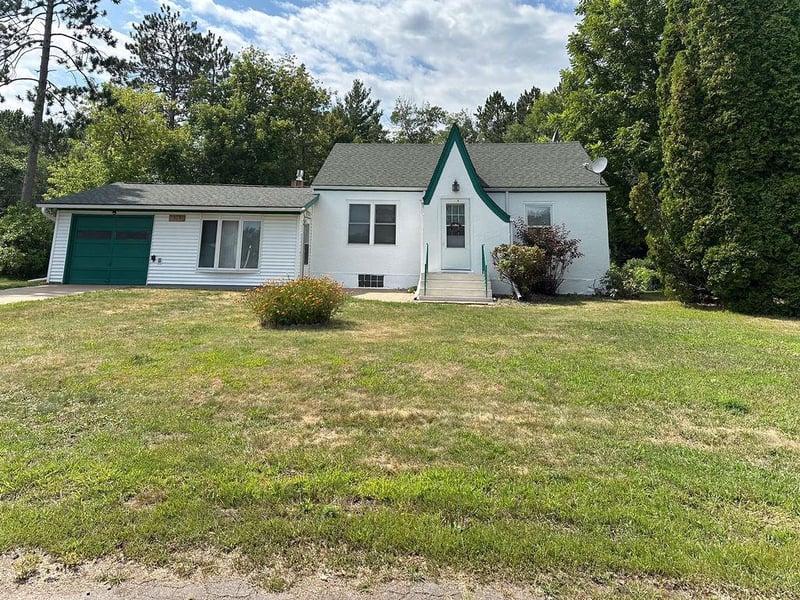 319 Pine St S, Onamia, MN 56359