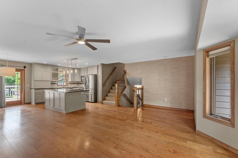9836 Ilex St NW, Coon Rapids, MN 55433