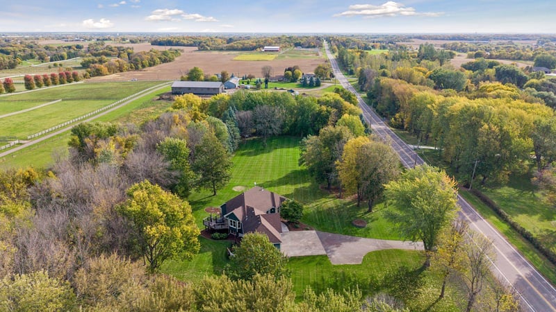 17830 N Diamond Lake Rd, Dayton, MN 55327