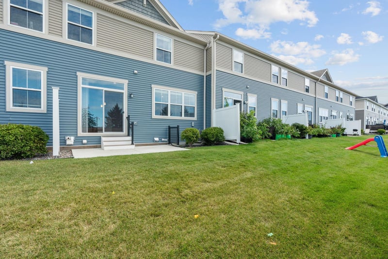 7261 Alvarado Ln N, Maple Grove, MN 55311