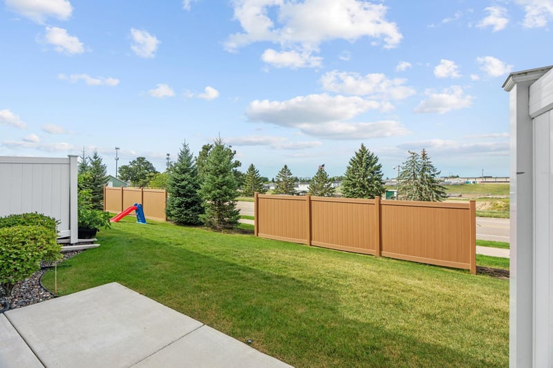 7261 Alvarado Ln N, Maple Grove, MN 55311