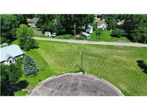 113 Parker Ln, Redwood Falls, MN 56283