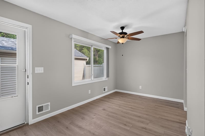 7640 Hampshire Ave N, Brooklyn Park, MN 55428