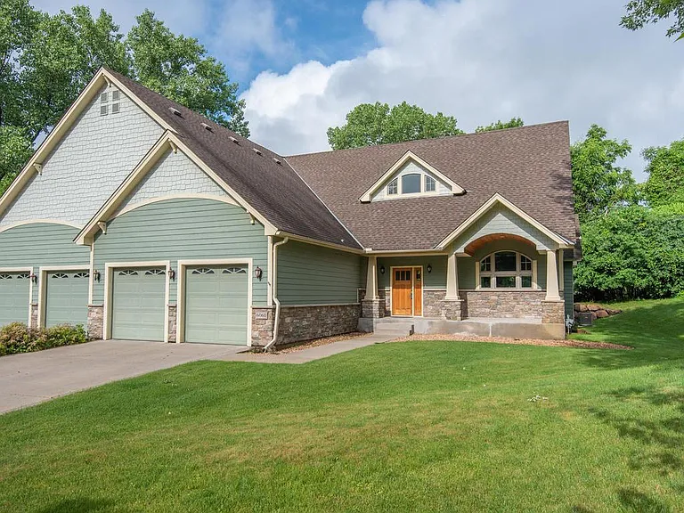 6060 Oakview Ct, Excelsior, MN 55331