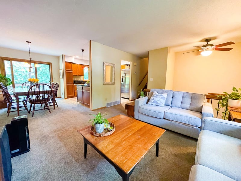 210 W Everett Ave, Fergus Falls, MN 56537