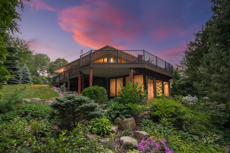 15753 Cedar Ridge Rd, Eden Prairie, MN 55347