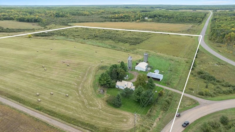 35053 180th Ave, Onamia, MN 56359