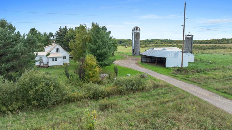 35053 180th Ave, Onamia, MN 56359