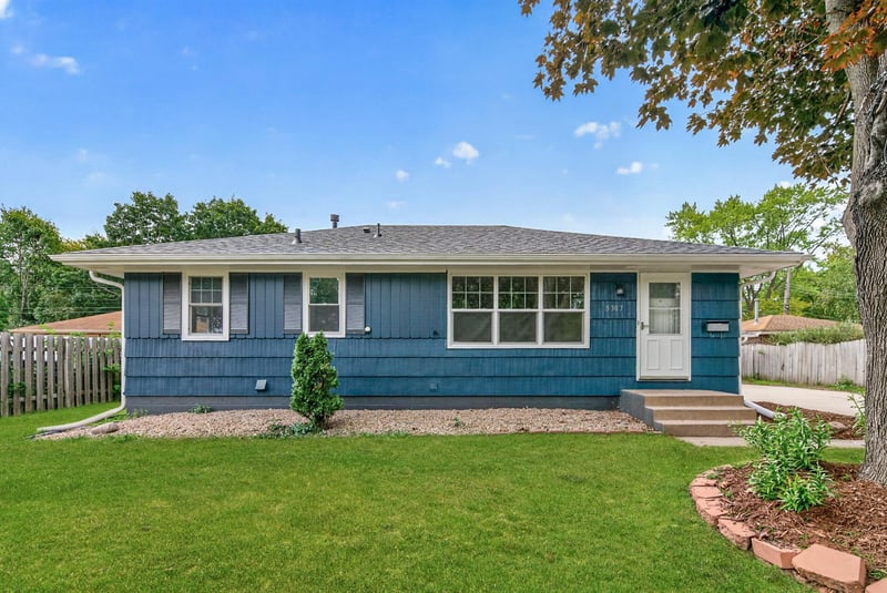 5307 66th Ave N, Brooklyn Center, MN 55429