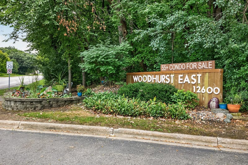 12600 Parkwood Dr #110, Burnsville, MN 55337