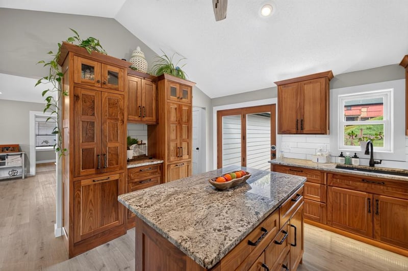 330 1st Ave NE, Oronoco, MN 55960