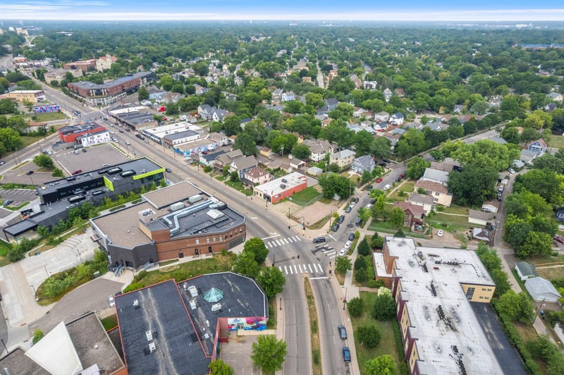 2038 W Broadway Ave, Minneapolis, MN 55411