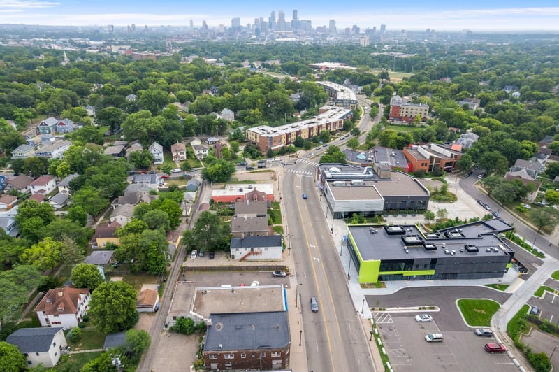2038 W Broadway Ave, Minneapolis, MN 55411