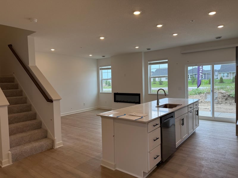 10549 Harbor Ln N, Maple Grove, MN 55369