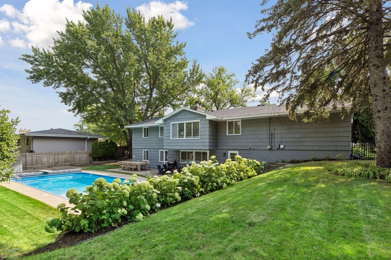 1661 Virginia Ave S, Saint Louis Park, MN 55426