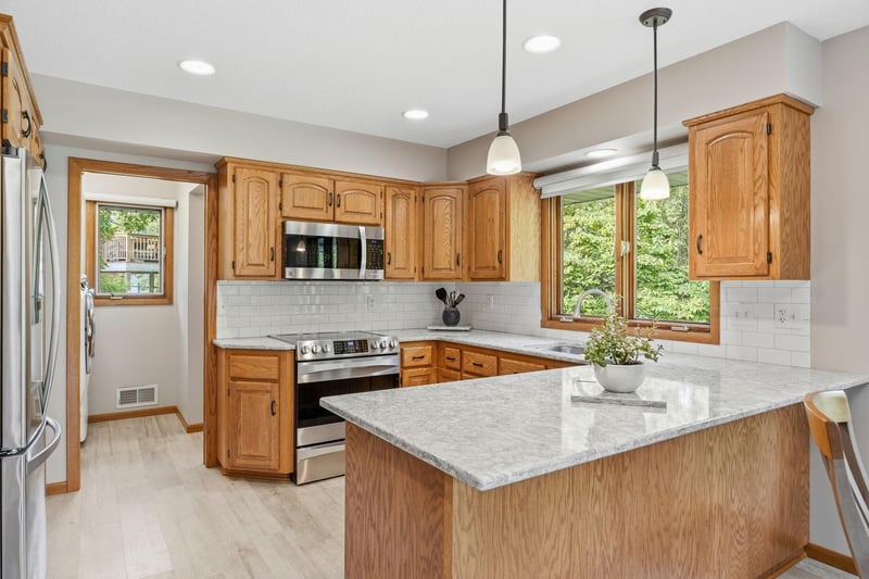 813 Everett Dr, Stillwater, MN 55082